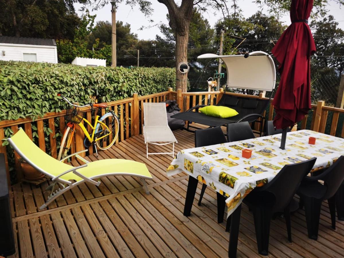 Mobil Home Neuf Camping L Ile Dor Plage St Raphael Avec Piscine Saint-Raphaël エクステリア 写真